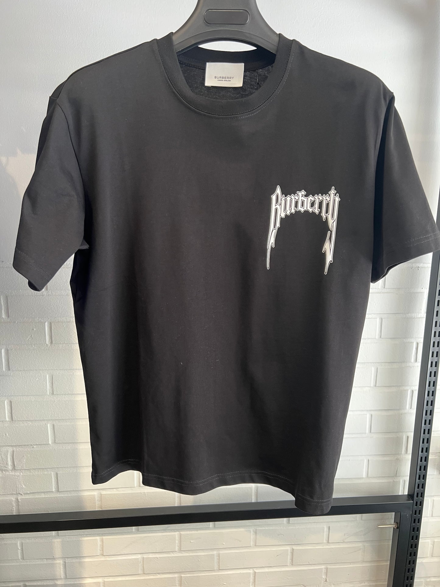 Burberry Black/White Tshirt