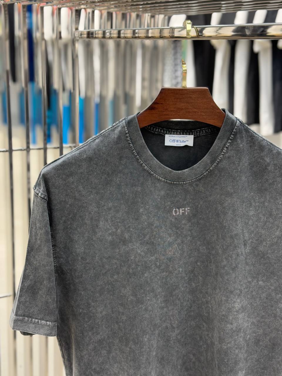 Off-White Grey T-shirt