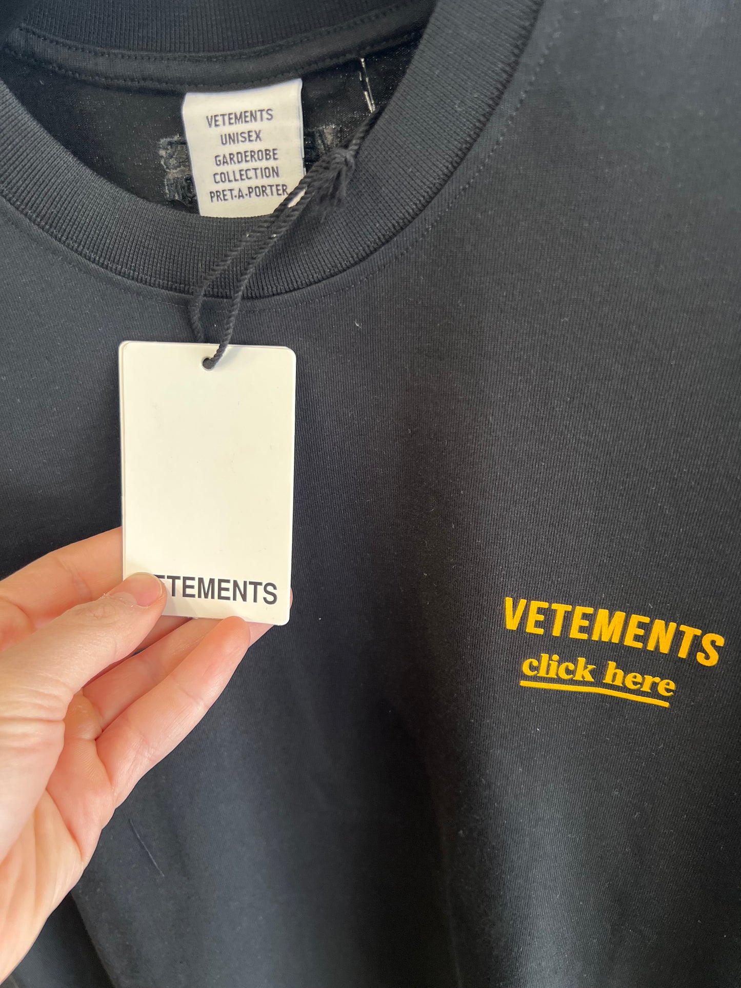 Vetements Click Here Black T-shirt