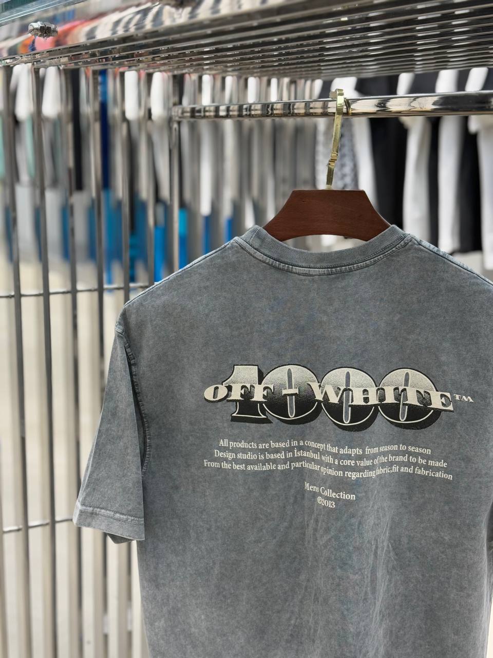 Off-White 1000 Grey T-shirt