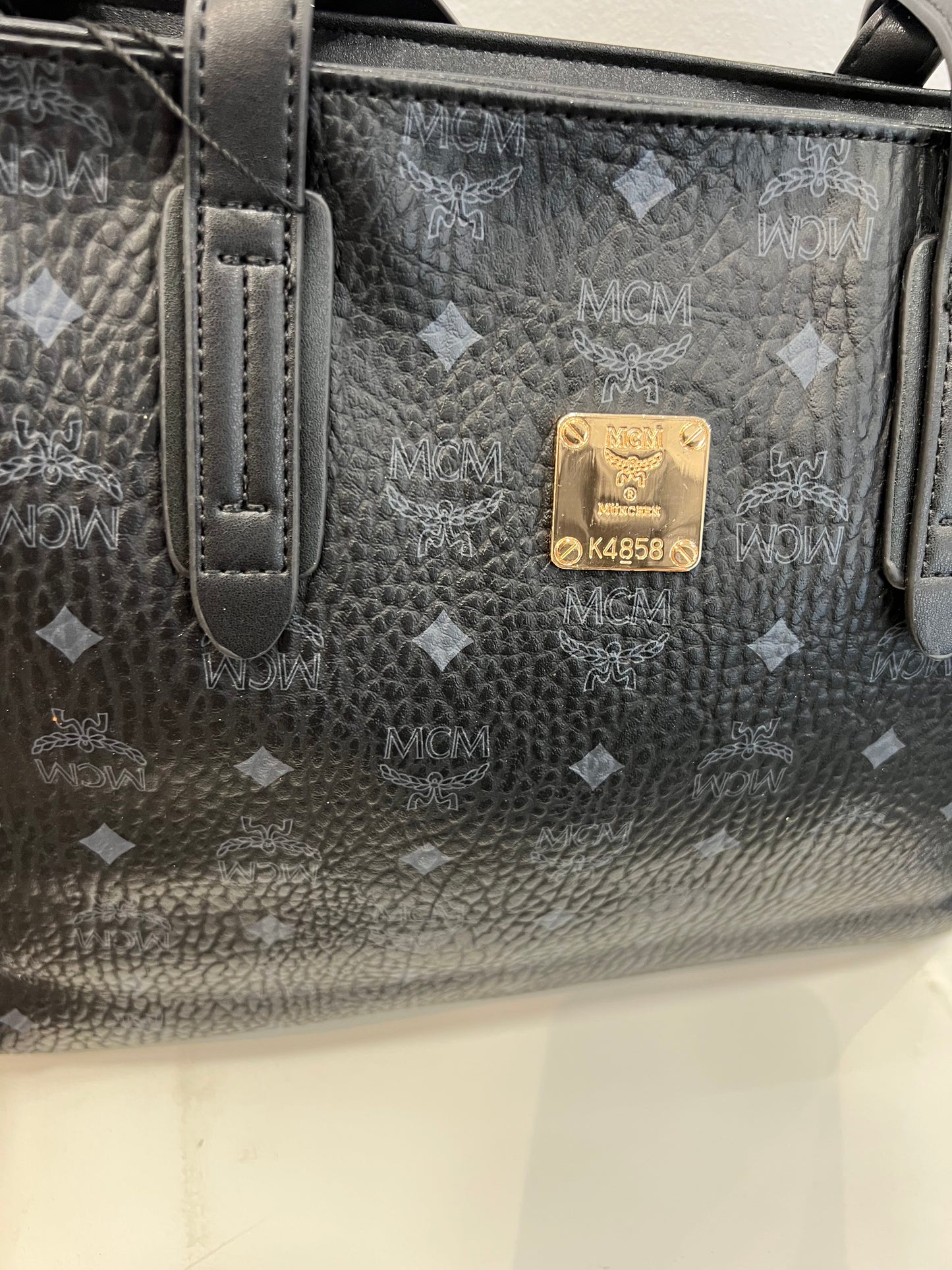 Mcm Set Black