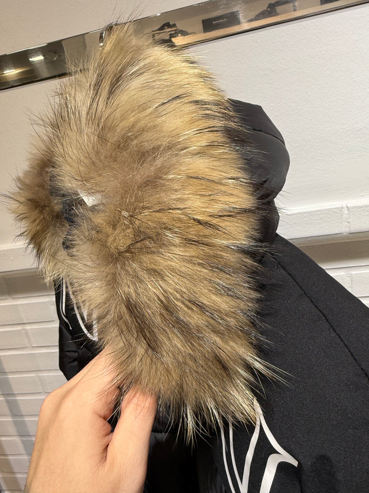 Moncler Black/White Short Puffer