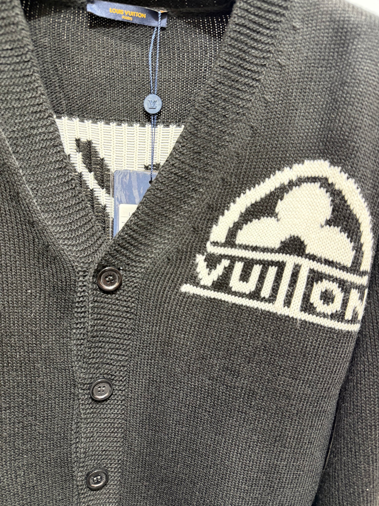 Lv Black Buttoned Knitwear