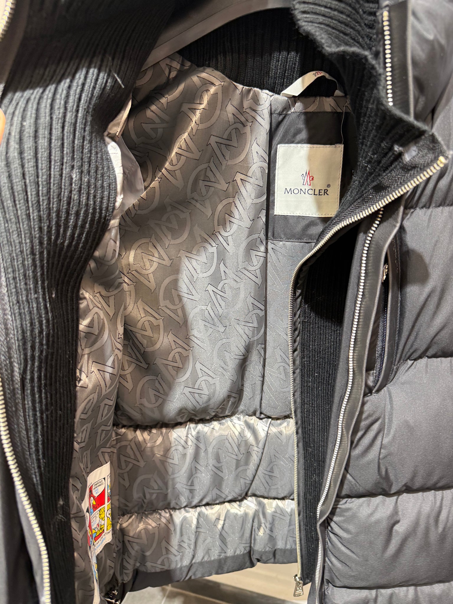 Moncler Besbre Black Puffer