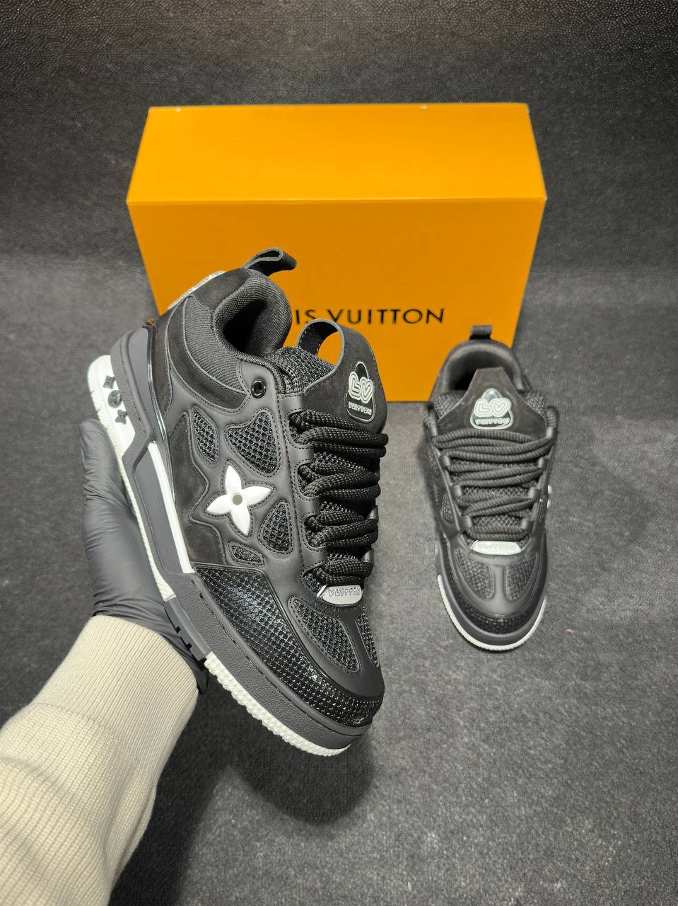 Skate Sneakers Black