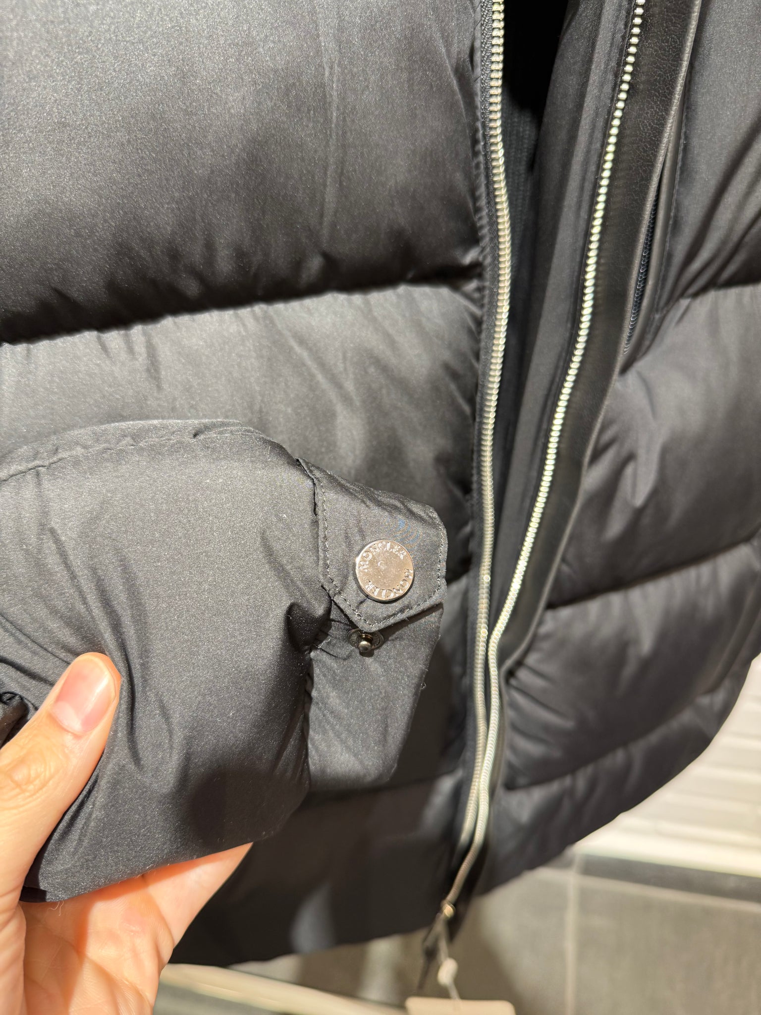 Moncler Besbre Black Puffer