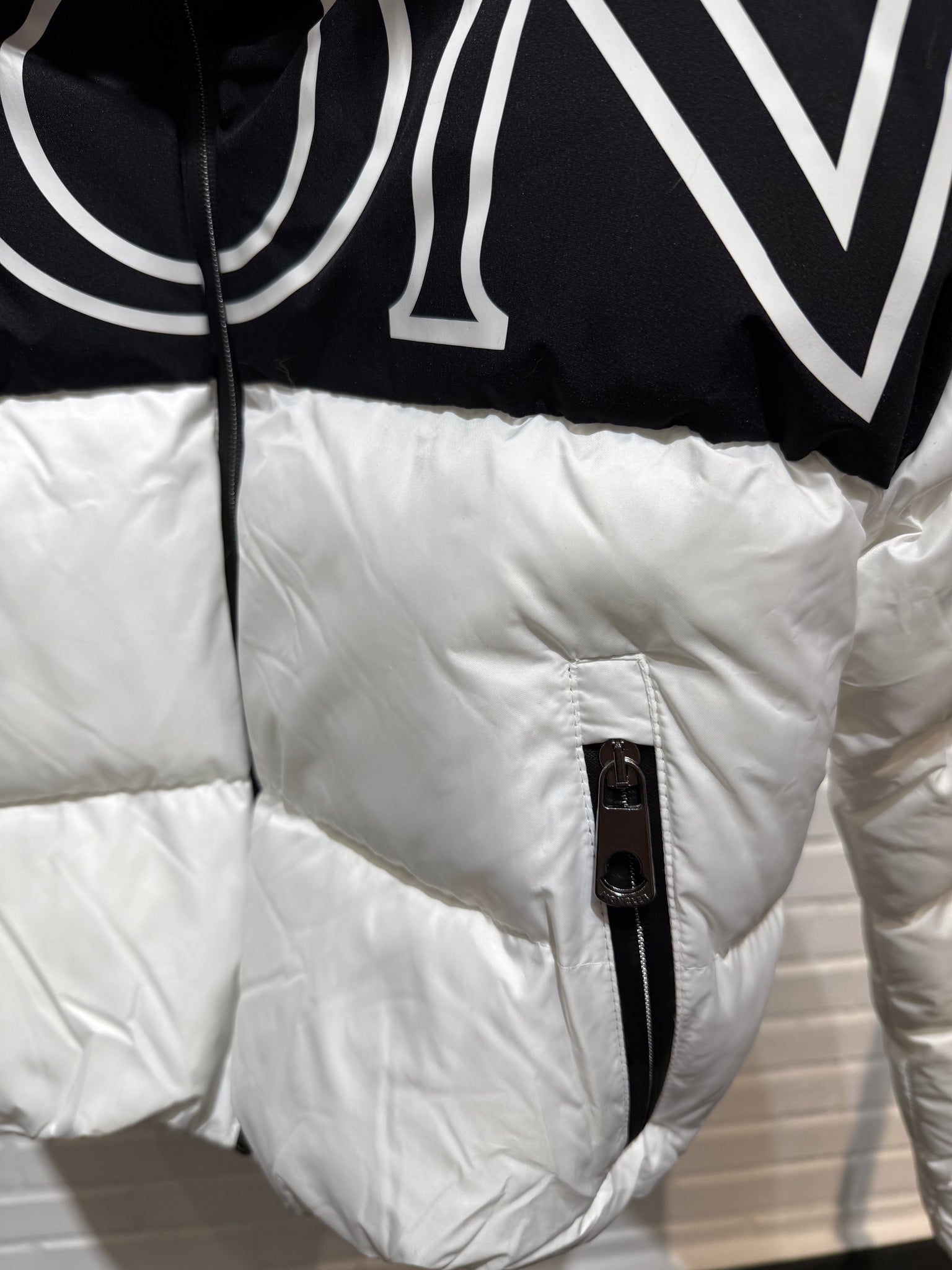 Moncler White/Black Short Puffer