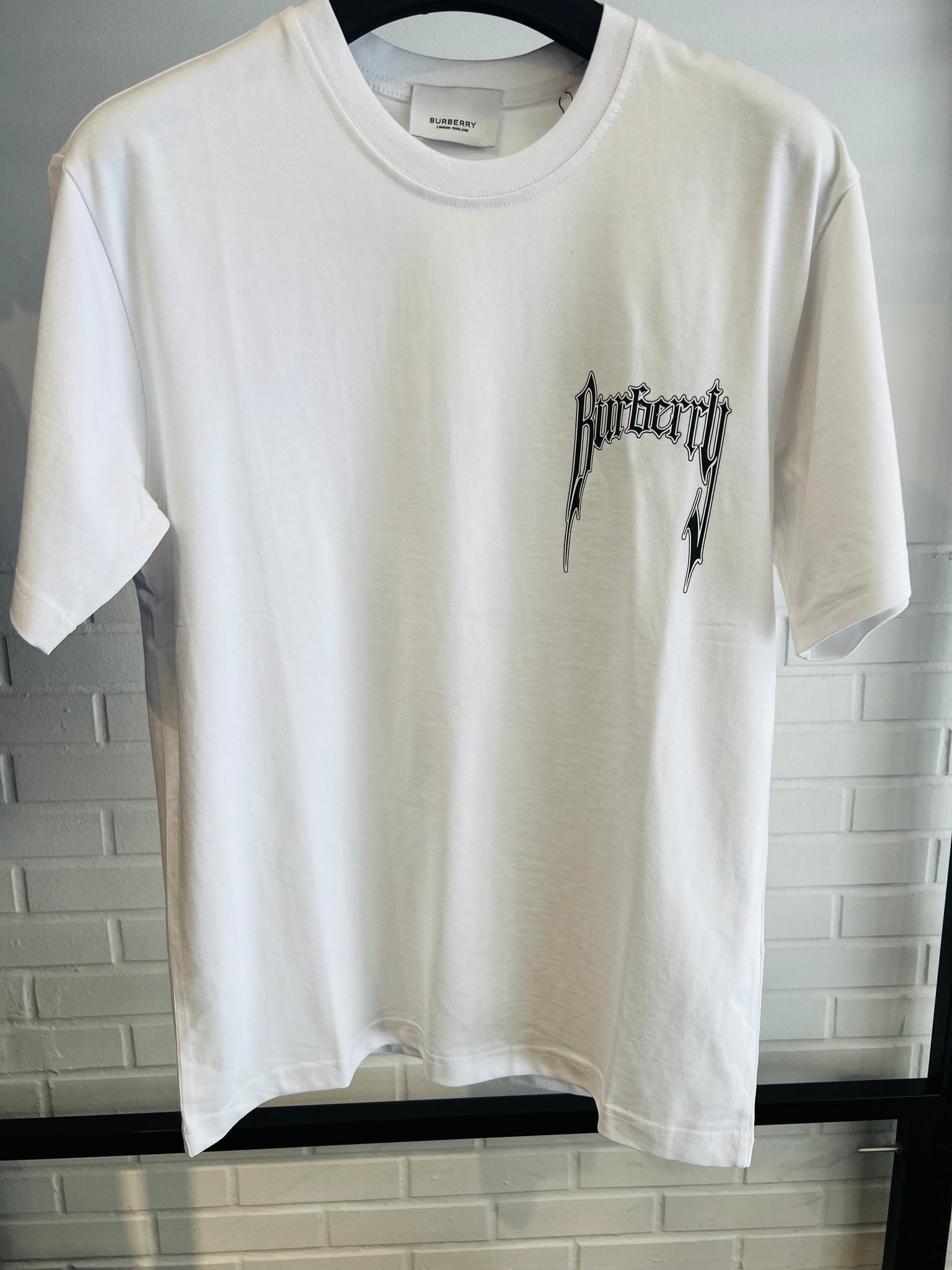 Burberry White/Black Tshirt