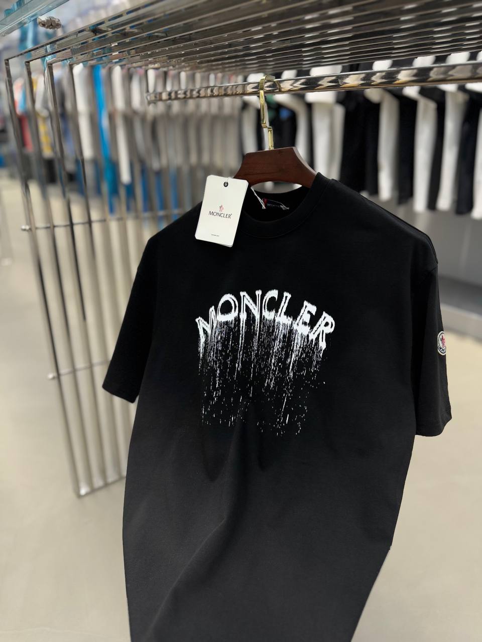 Moncler Black T-shirt