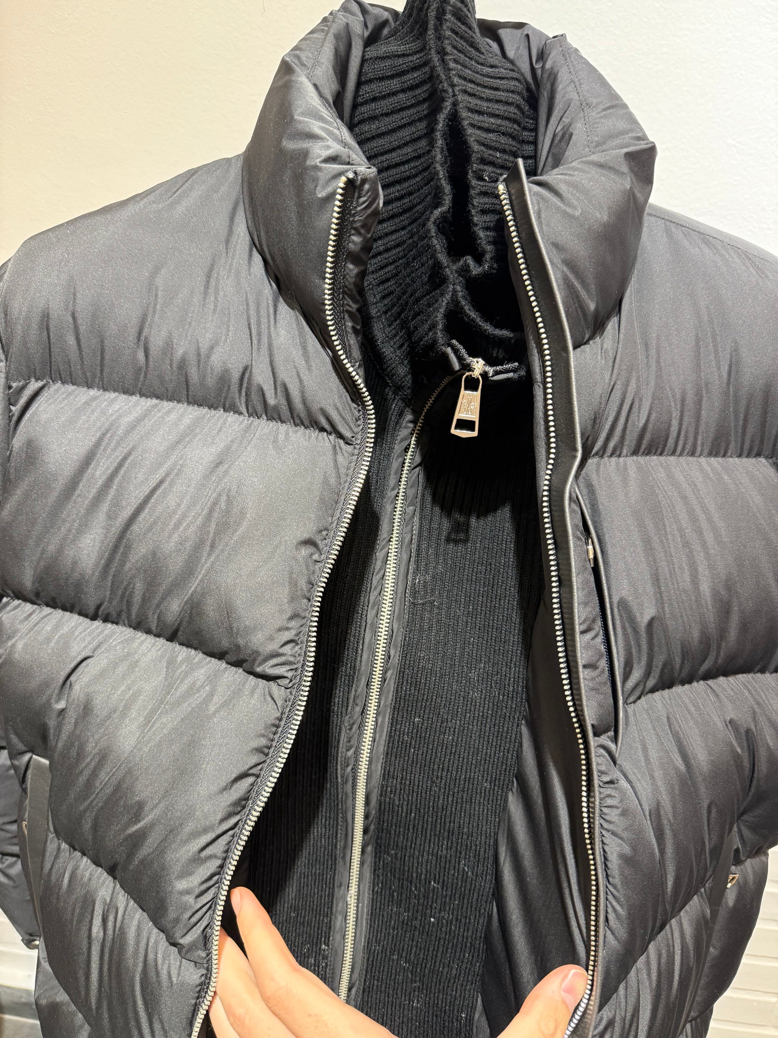 Moncler Besbre Black Puffer