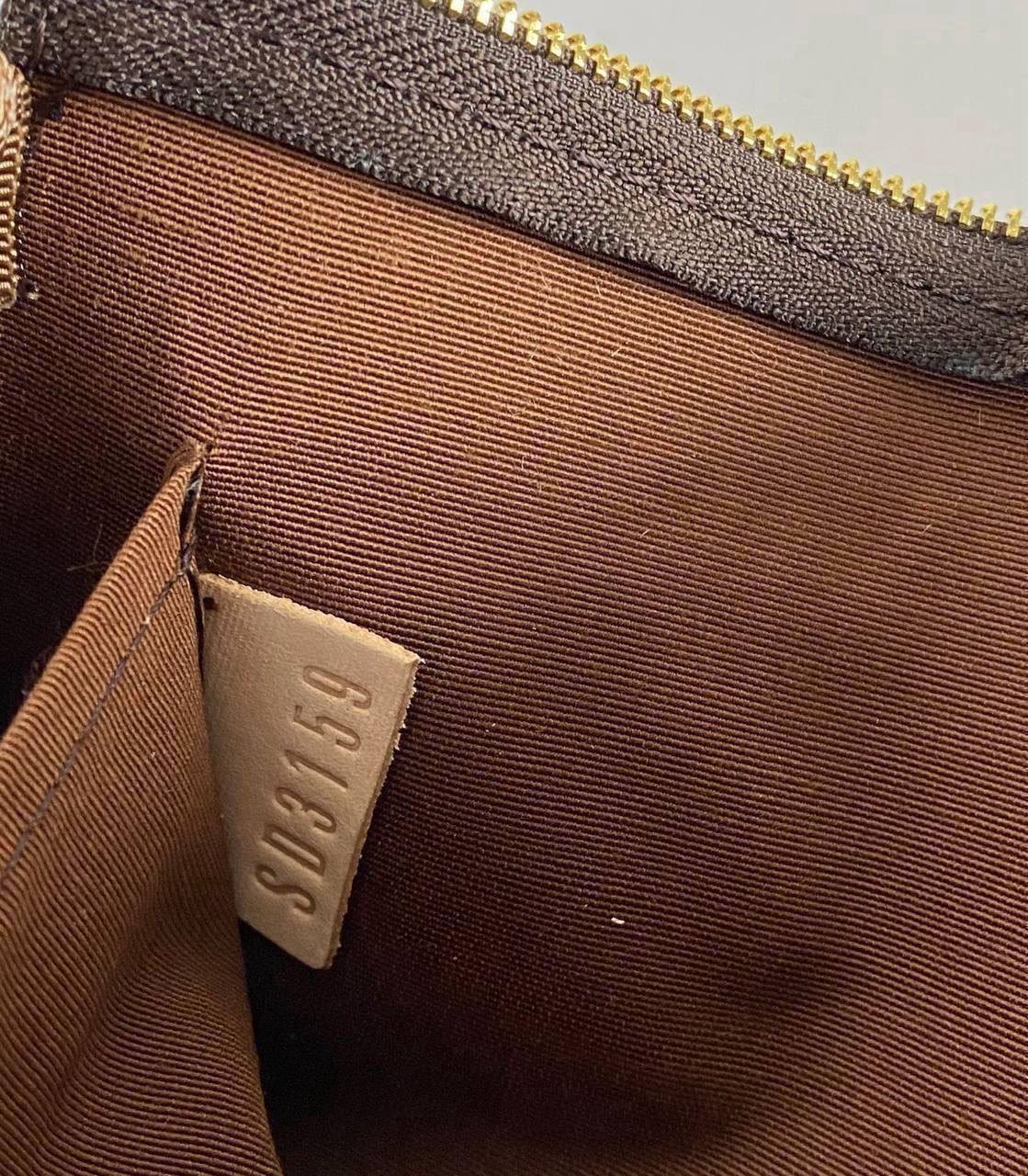 Lv Multi Pochette Black Strap
