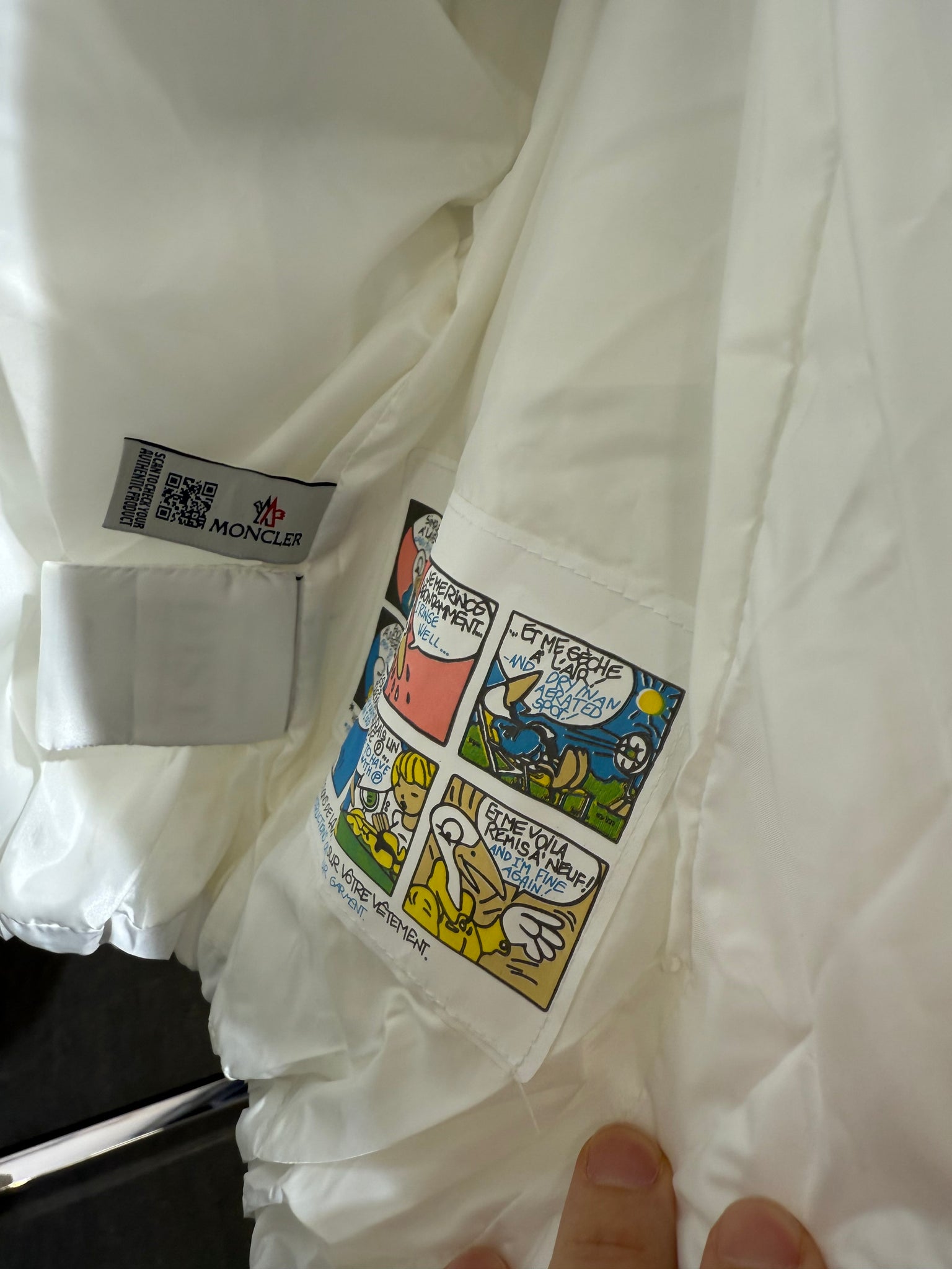 Moncler White/Black Short Puffer