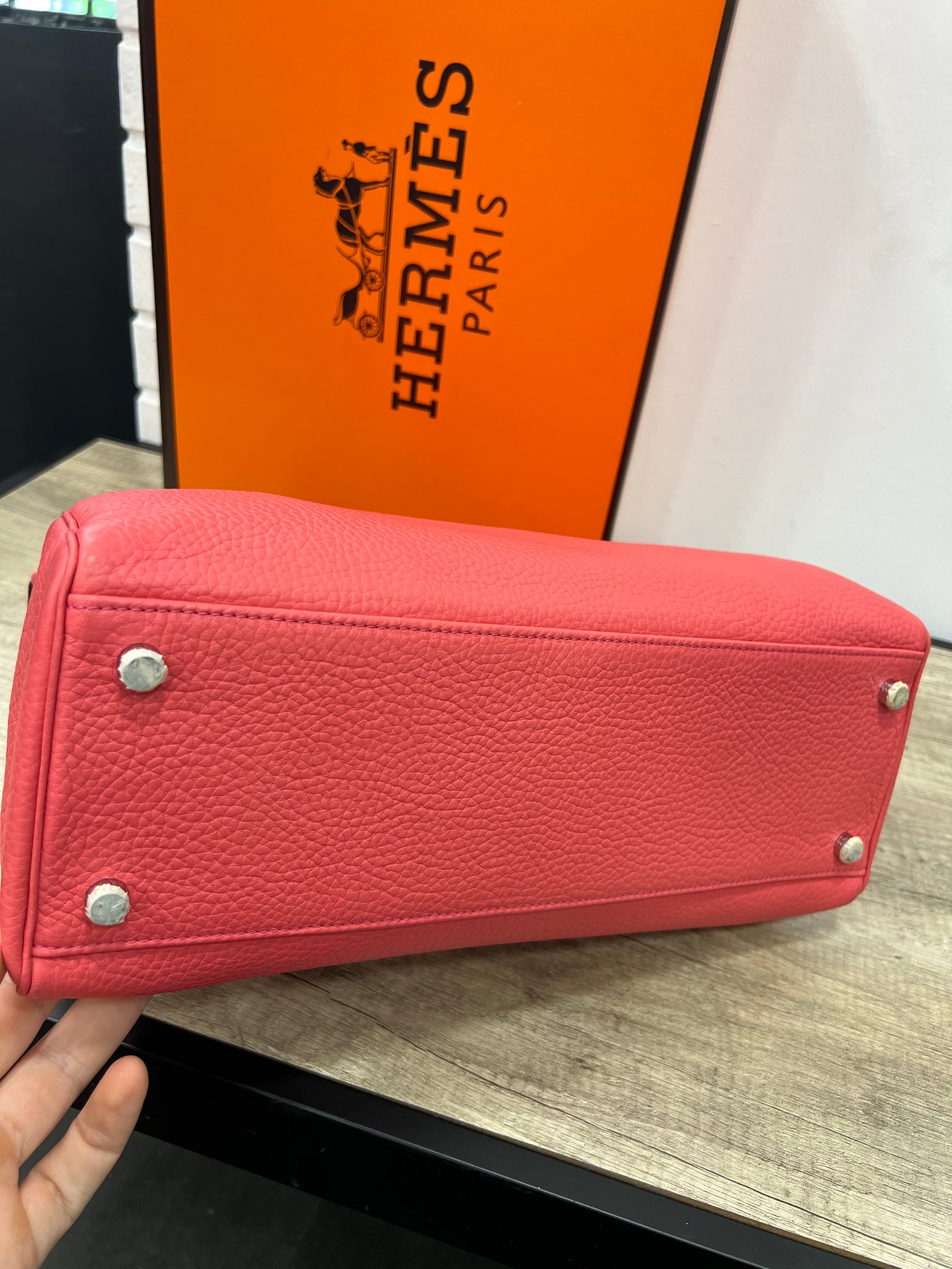 Hermes Kelly Fuchsia Clemence Leather