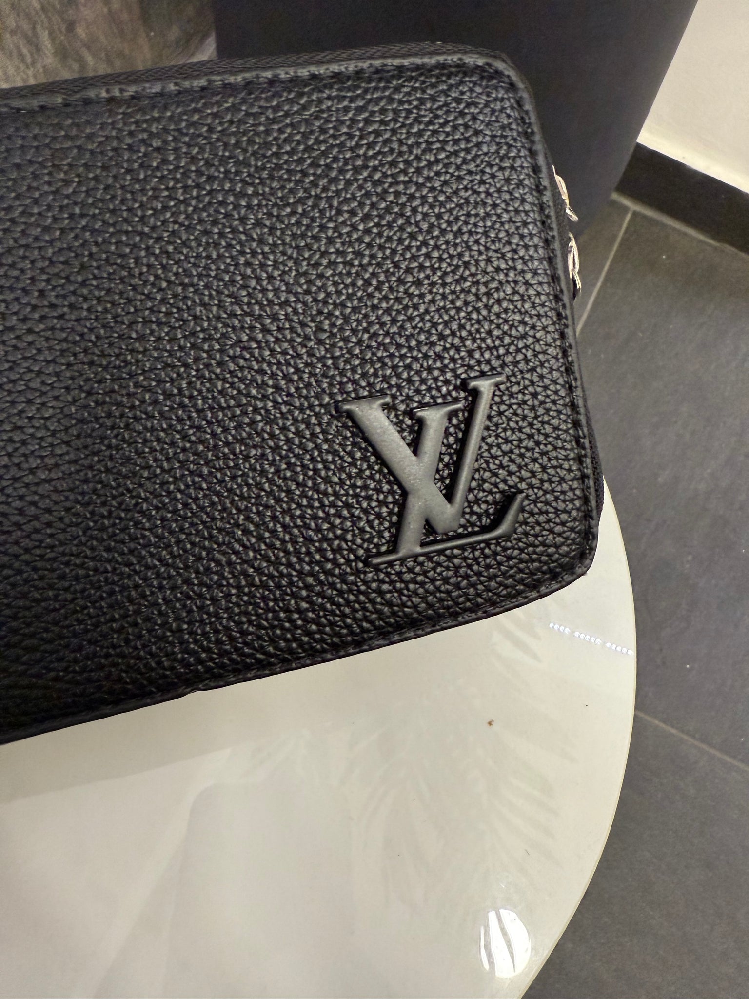 Lv Alpha Black Wearable Wallet