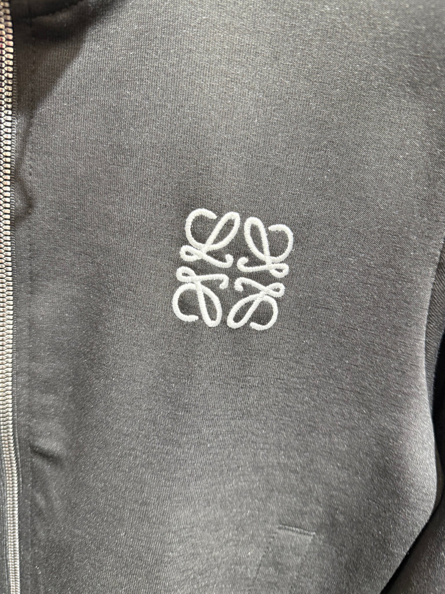 Loewe Black/White Set