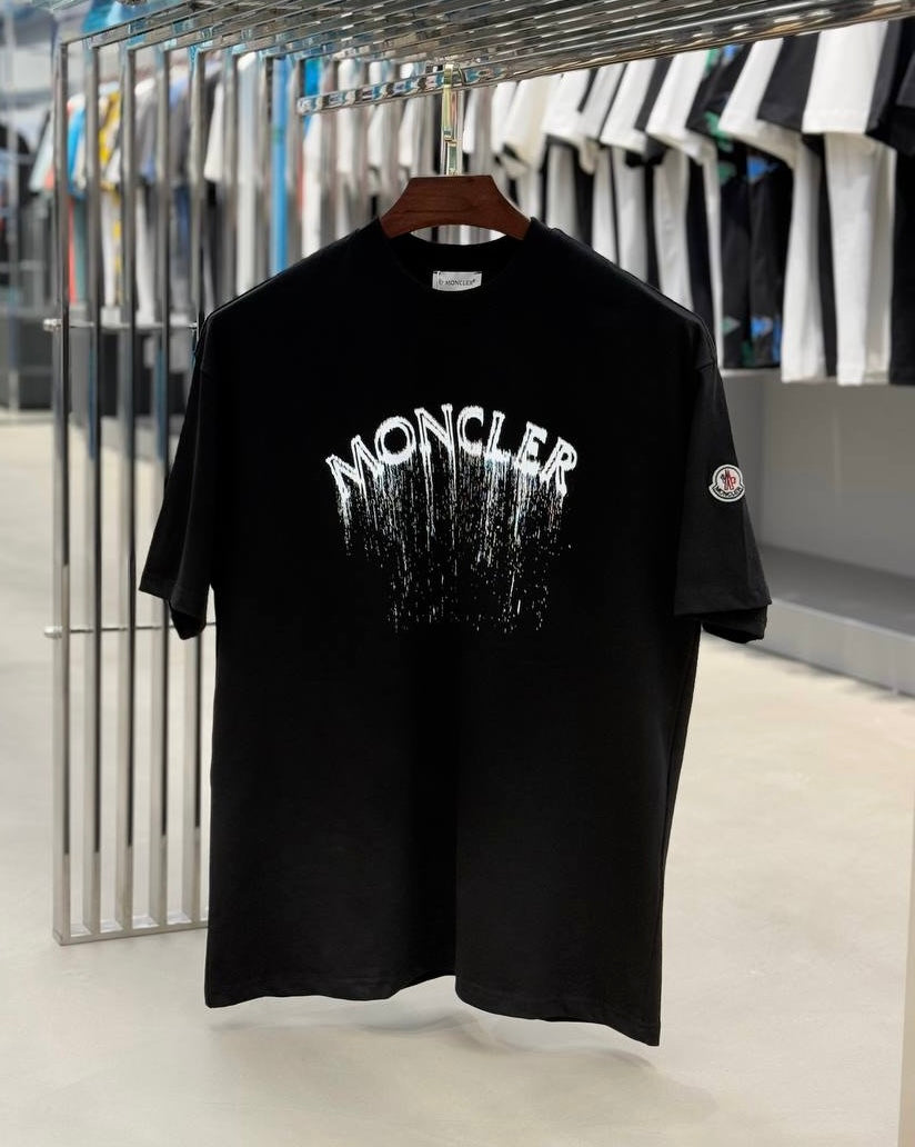 Moncler Black T-shirt