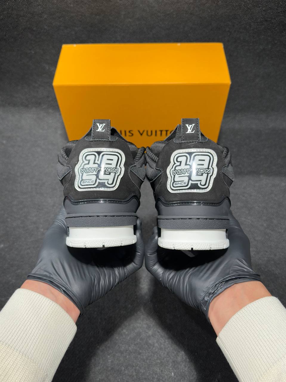 Skate Sneakers Black