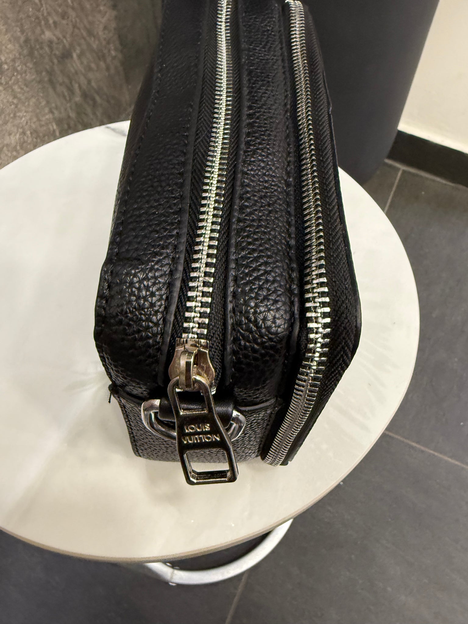 Lv Alpha Black Wearable Wallet