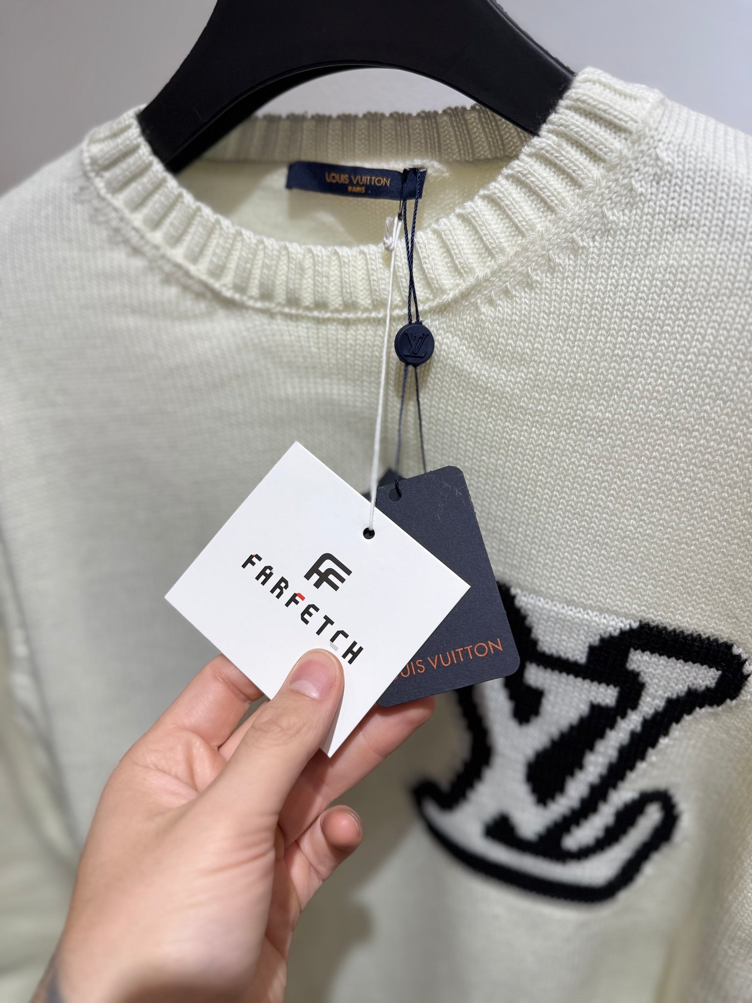 Lv White Knitwear