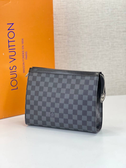 Lv Toiletry Pouch 26 Graphite Damier