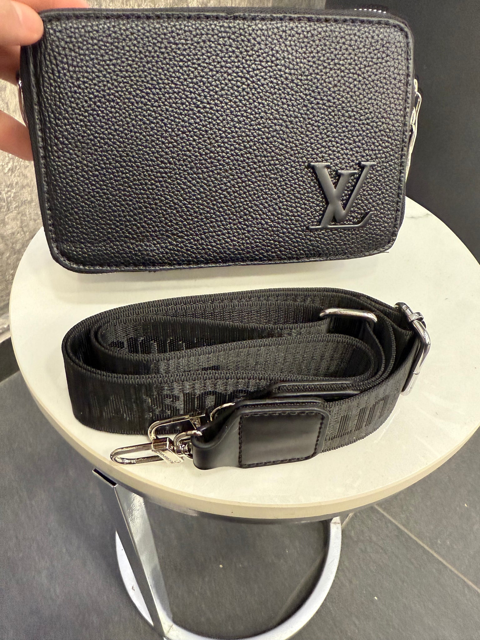 Lv Alpha Black Wearable Wallet