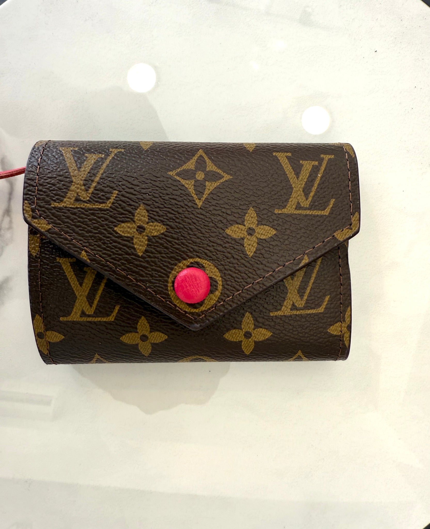 Lv Wallet Victorine Monogram Fuchsia