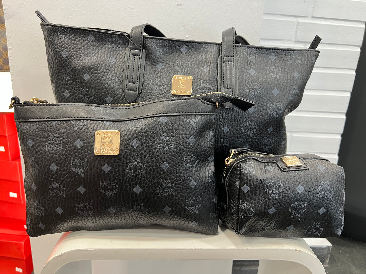 Mcm Set Black